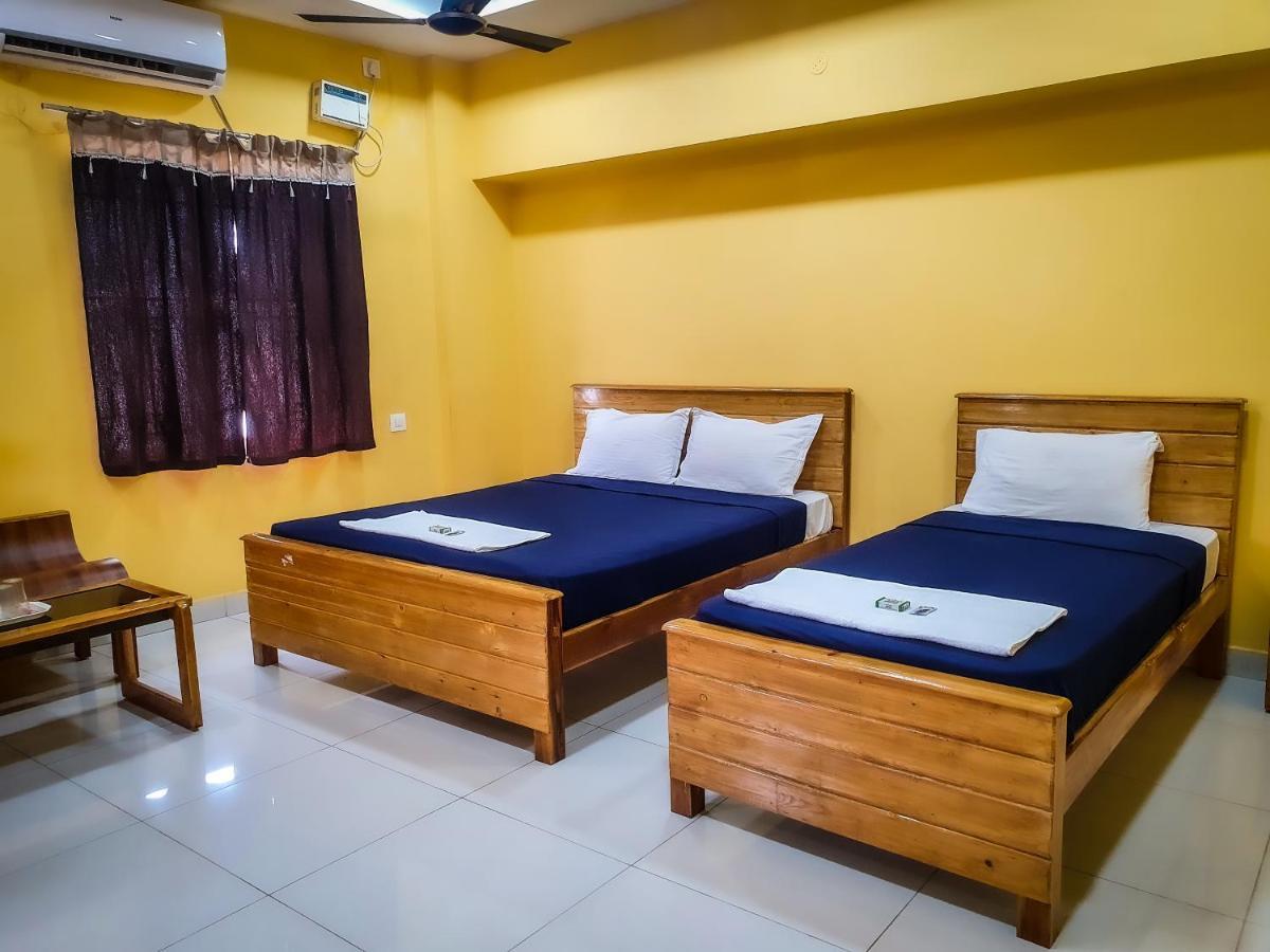 Le Hotel Host Tiruchirappalli Exterior foto